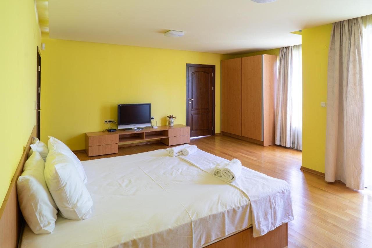 Central Flat With Monster Living Room Βάρνα Εξωτερικό φωτογραφία