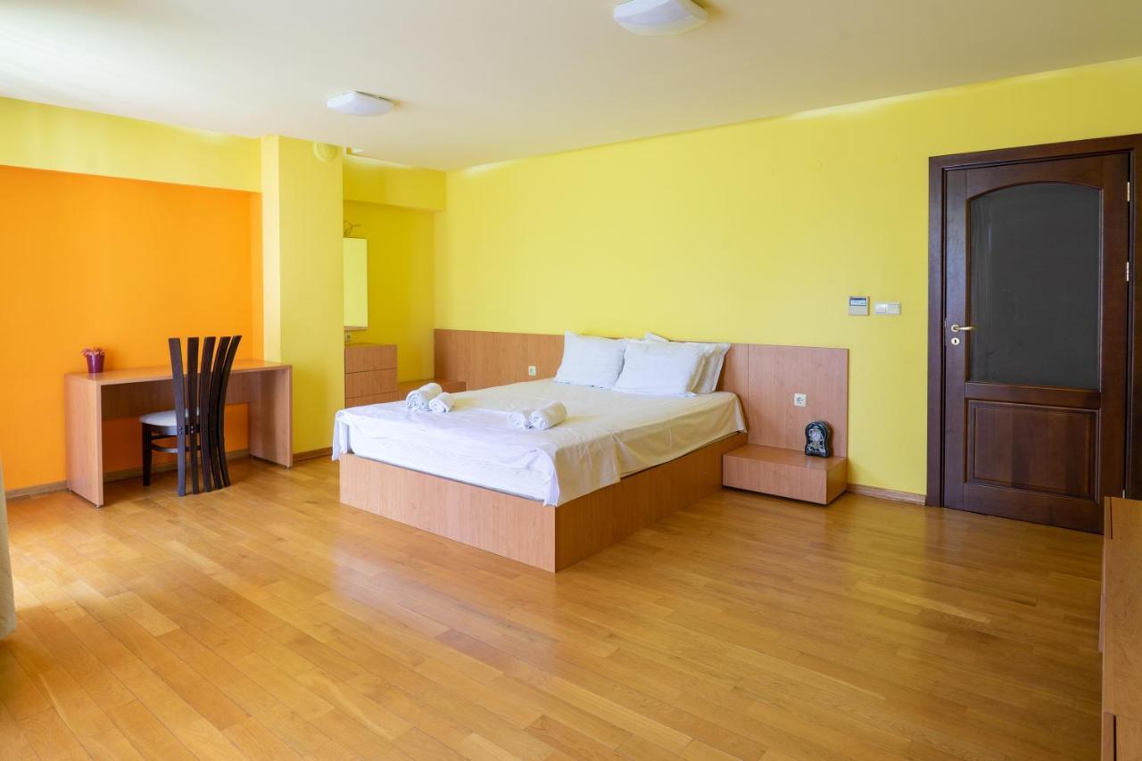 Central Flat With Monster Living Room Βάρνα Εξωτερικό φωτογραφία