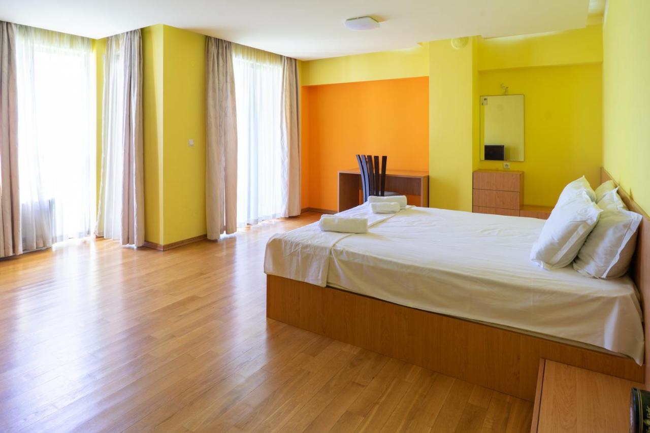 Central Flat With Monster Living Room Βάρνα Εξωτερικό φωτογραφία